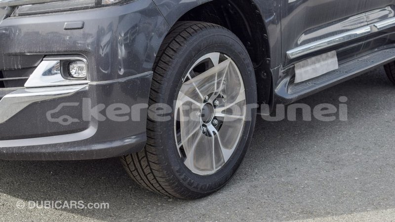 Big with watermark toyota land cruiser belait import dubai 2527