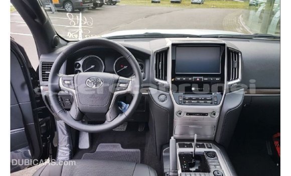 Buy Import Toyota Land Cruiser Black Car in Import - Dubai in Belait Buy Import Toyota Land Cruiser Black Car in Import - Dubai in Belait
