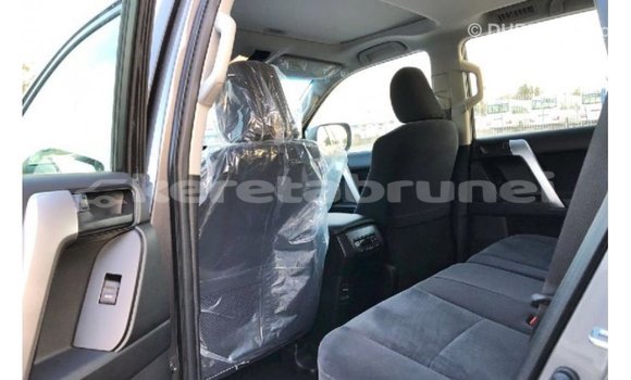 Buy Import Toyota Prado Black Car in Import - Dubai in Belait Buy Import Toyota Prado Black Car in Import - Dubai in Belait