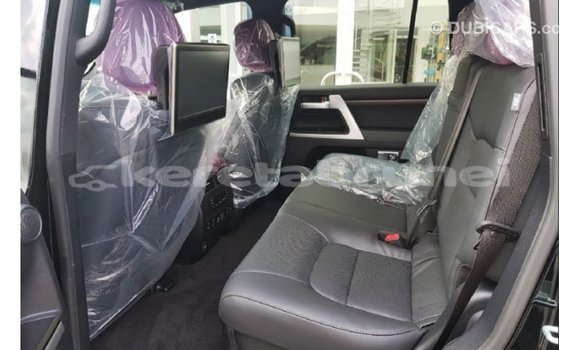 Buy Import Toyota Land Cruiser Black Car in Import - Dubai in Belait Buy Import Toyota Land Cruiser Black Car in Import - Dubai in Belait