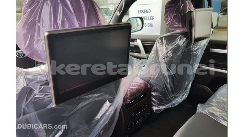 Big with watermark toyota land cruiser belait import dubai 2540