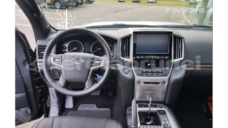 Big with watermark toyota land cruiser belait import dubai 2540