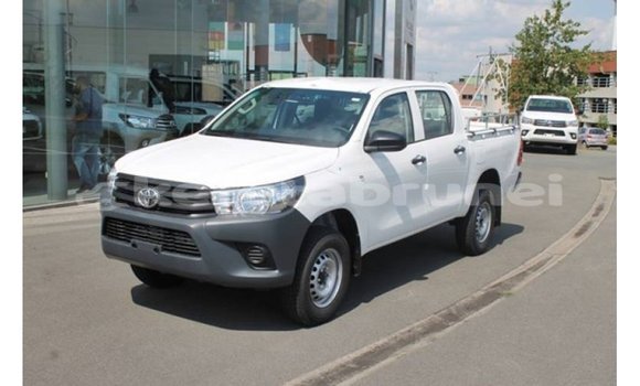Buy Import Toyota Hilux White Car in Import - Dubai in Belait Buy Import Toyota Hilux White Car in Import - Dubai in Belait