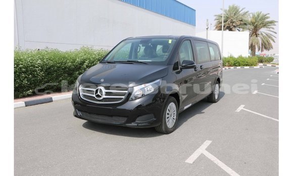 Buy Import Mercedes-Benz 250 Black Car in Import - Dubai in Belait Buy Import Mercedes-Benz 250 Black Car in Import - Dubai in Belait