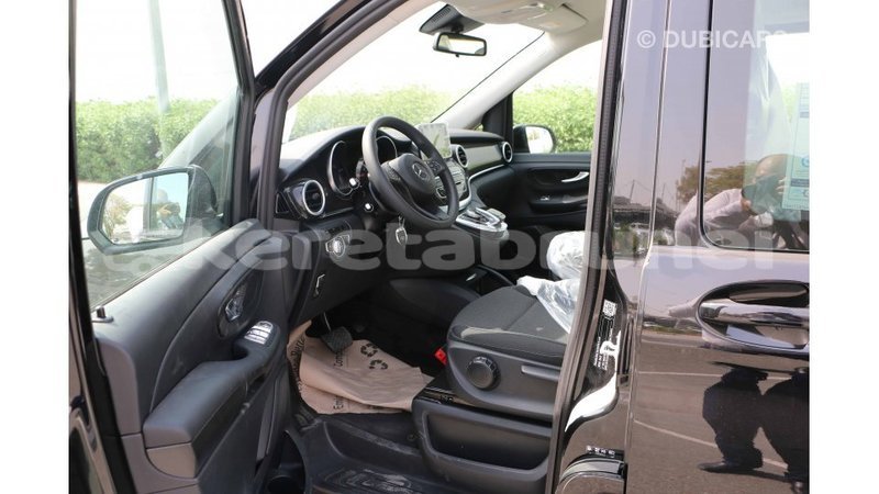 Big with watermark mercedes benz 250 belait import dubai 2554