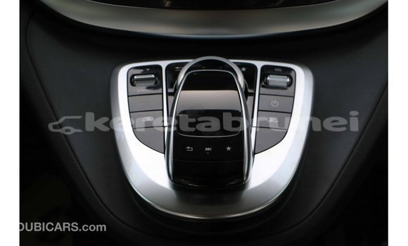 Buy Import Mercedes-Benz 250 Black Car in Import - Dubai in Belait Buy Import Mercedes-Benz 250 Black Car in Import - Dubai in Belait