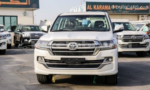 Buy Import Toyota Land Cruiser White Car in Import - Dubai in Belait Buy Import Toyota Land Cruiser White Car in Import - Dubai in Belait