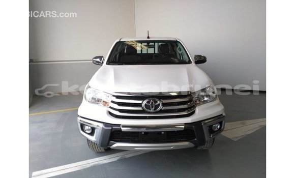 Buy Import Toyota Hilux White Car in Import - Dubai in Belait Buy Import Toyota Hilux White Car in Import - Dubai in Belait