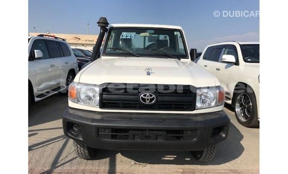 Buy Import Toyota Land Cruiser White Car in Import - Dubai in Belait Buy Import Toyota Land Cruiser White Car in Import - Dubai in Belait