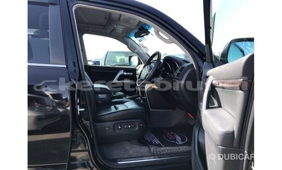 Buy Import Toyota Land Cruiser Black Car in Import - Dubai in Belait Buy Import Toyota Land Cruiser Black Car in Import - Dubai in Belait