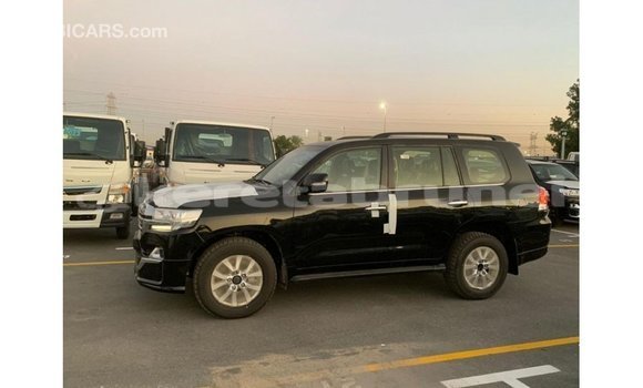 Buy Import Toyota Land Cruiser Black Car in Import - Dubai in Belait Buy Import Toyota Land Cruiser Black Car in Import - Dubai in Belait
