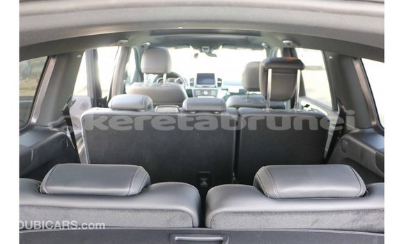 Buy Import Mercedes-Benz 190 Black Car in Import - Dubai in Belait Buy Import Mercedes-Benz 190 Black Car in Import - Dubai in Belait
