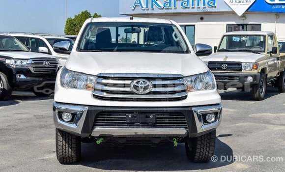 Buy Import Toyota Hilux White Car in Import - Dubai in Belait Buy Import Toyota Hilux White Car in Import - Dubai in Belait