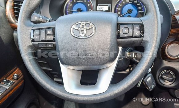 Buy Import Toyota Hilux White Car in Import - Dubai in Belait Buy Import Toyota Hilux White Car in Import - Dubai in Belait