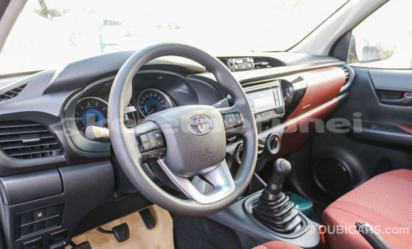 Buy Import Toyota Hilux White Car in Import - Dubai in Belait Buy Import Toyota Hilux White Car in Import - Dubai in Belait