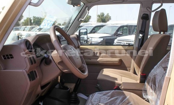 Buy Import Toyota Land Cruiser Beige Car in Import - Dubai in Belait Buy Import Toyota Land Cruiser Beige Car in Import - Dubai in Belait