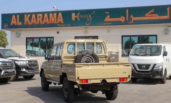 Buy Import Toyota Land Cruiser Beige Car in Import - Dubai in Belait Buy Import Toyota Land Cruiser Beige Car in Import - Dubai in Belait