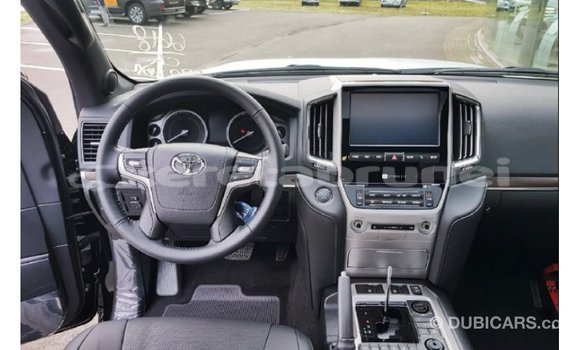 Buy Import Toyota Land Cruiser Black Car in Import - Dubai in Belait Buy Import Toyota Land Cruiser Black Car in Import - Dubai in Belait