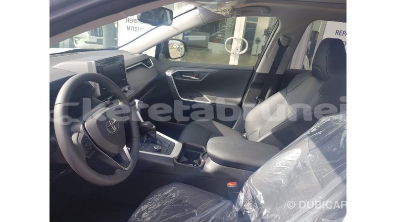 Big with watermark toyota hiace belait import dubai 2586