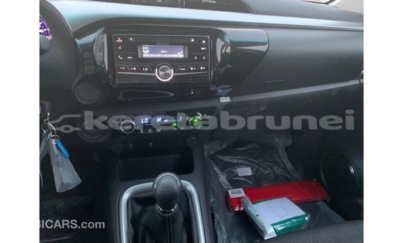 Buy Import Toyota Hilux Black Car in Import - Dubai in Belait Buy Import Toyota Hilux Black Car in Import - Dubai in Belait
