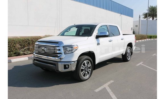 Buy Import Toyota Tundra White Car in Import - Dubai in Belait Buy Import Toyota Tundra White Car in Import - Dubai in Belait