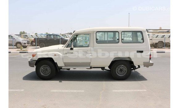 Buy Import Toyota Land Cruiser White Car in Import - Dubai in Belait Buy Import Toyota Land Cruiser White Car in Import - Dubai in Belait