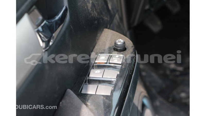 Big with watermark toyota hilux belait import dubai 2598