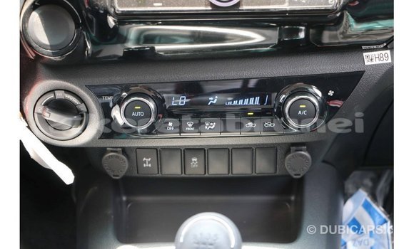 Buy Import Toyota Hilux White Car in Import - Dubai in Belait Buy Import Toyota Hilux White Car in Import - Dubai in Belait