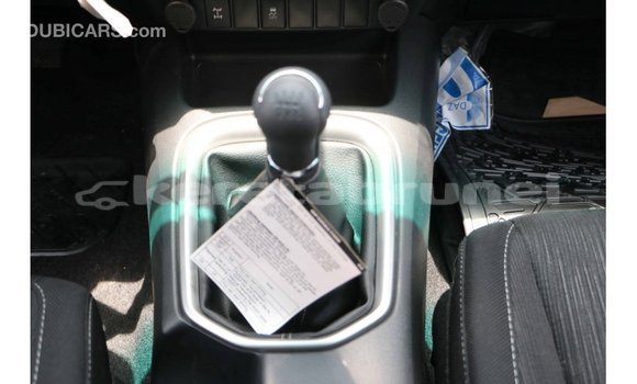 Buy Import Toyota Hilux White Car in Import - Dubai in Belait Buy Import Toyota Hilux White Car in Import - Dubai in Belait