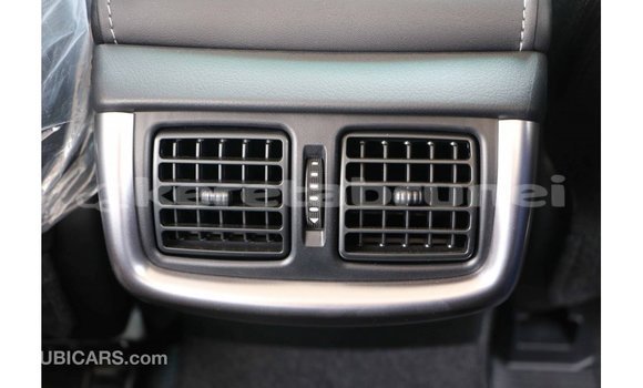 Buy Import Toyota Hilux White Car in Import - Dubai in Belait Buy Import Toyota Hilux White Car in Import - Dubai in Belait