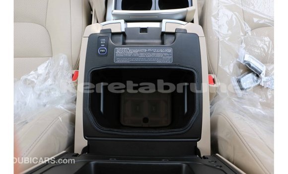 Buy Import Toyota Land Cruiser White Car in Import - Dubai in Belait Buy Import Toyota Land Cruiser White Car in Import - Dubai in Belait