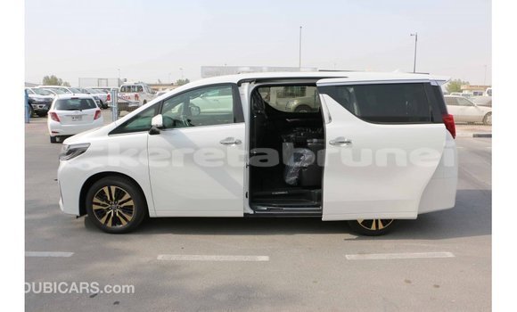 Buy Import Toyota Alphard White Car in Import - Dubai in Belait Buy Import Toyota Alphard White Car in Import - Dubai in Belait
