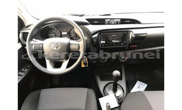 Buy Import Toyota Hilux White Car in Import - Dubai in Belait Buy Import Toyota Hilux White Car in Import - Dubai in Belait