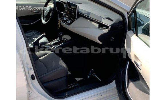 Buy Import Toyota Corolla White Car in Import - Dubai in Belait Buy Import Toyota Corolla White Car in Import - Dubai in Belait