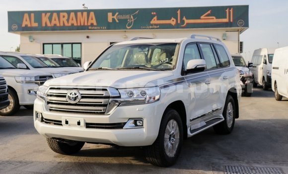 Buy Import Toyota Land Cruiser White Car in Import - Dubai in Belait Buy Import Toyota Land Cruiser White Car in Import - Dubai in Belait