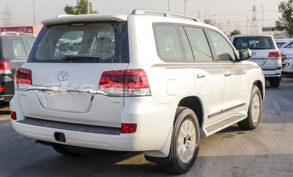 Buy Import Toyota Land Cruiser White Car in Import - Dubai in Belait Buy Import Toyota Land Cruiser White Car in Import - Dubai in Belait