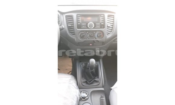 Buy Import Mitsubishi L200 White Car in Import - Dubai in Belait Buy Import Mitsubishi L200 White Car in Import - Dubai in Belait