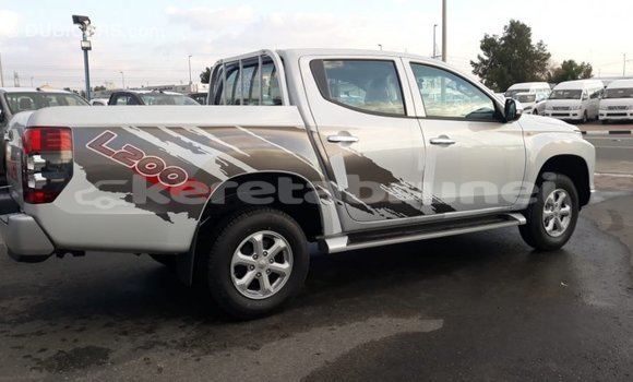 Buy Import Mitsubishi L200 White Car in Import - Dubai in Belait Buy Import Mitsubishi L200 White Car in Import - Dubai in Belait