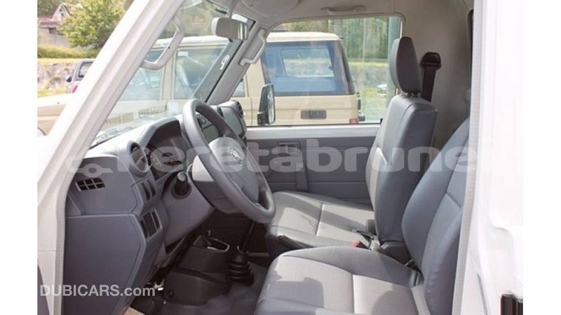 Big with watermark toyota land cruiser belait import dubai 2617