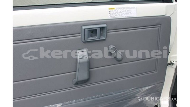 Big with watermark toyota land cruiser belait import dubai 2617