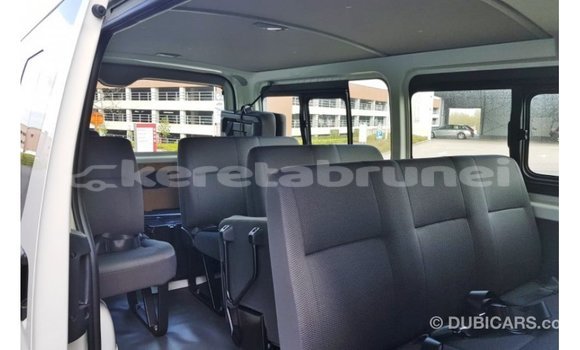 Buy Import Toyota Hiace White Car in Import - Dubai in Belait Buy Import Toyota Hiace White Car in Import - Dubai in Belait