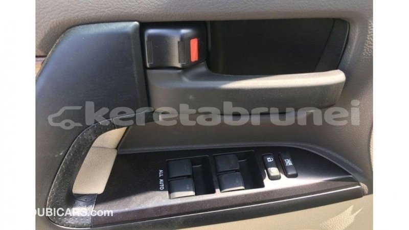 Big with watermark toyota land cruiser belait import dubai 2620
