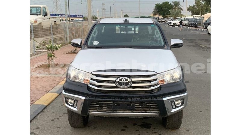 Big with watermark toyota hilux belait import dubai 2630