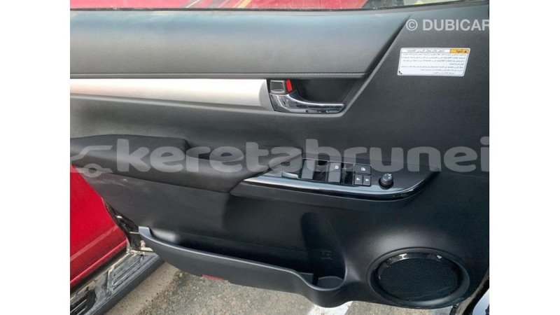 Big with watermark toyota hilux belait import dubai 2630