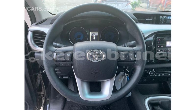 Big with watermark toyota hilux belait import dubai 2630