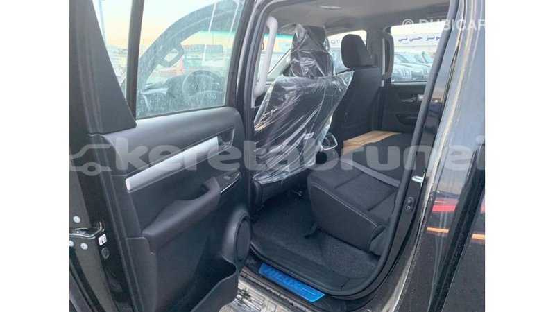 Big with watermark toyota hilux belait import dubai 2630