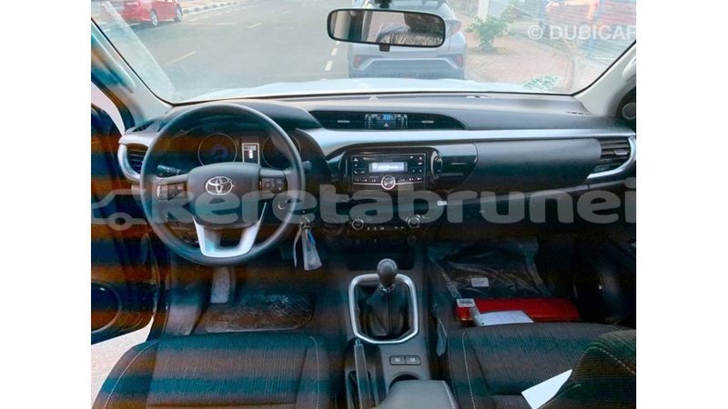 Big with watermark toyota hilux belait import dubai 2630