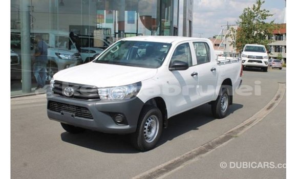 Buy Import Toyota Hilux White Car in Import - Dubai in Belait Buy Import Toyota Hilux White Car in Import - Dubai in Belait