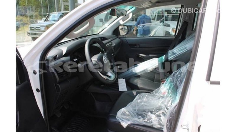 Big with watermark toyota hilux belait import dubai 2631