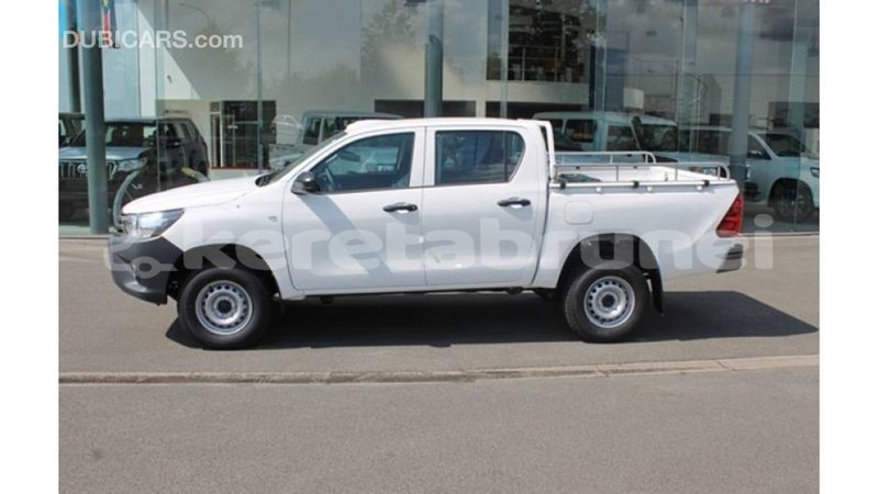 Big with watermark toyota hilux belait import dubai 2631